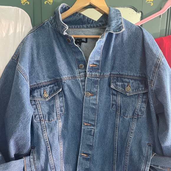 Bleached denim jacket size 2x - Picture 2 of 4
